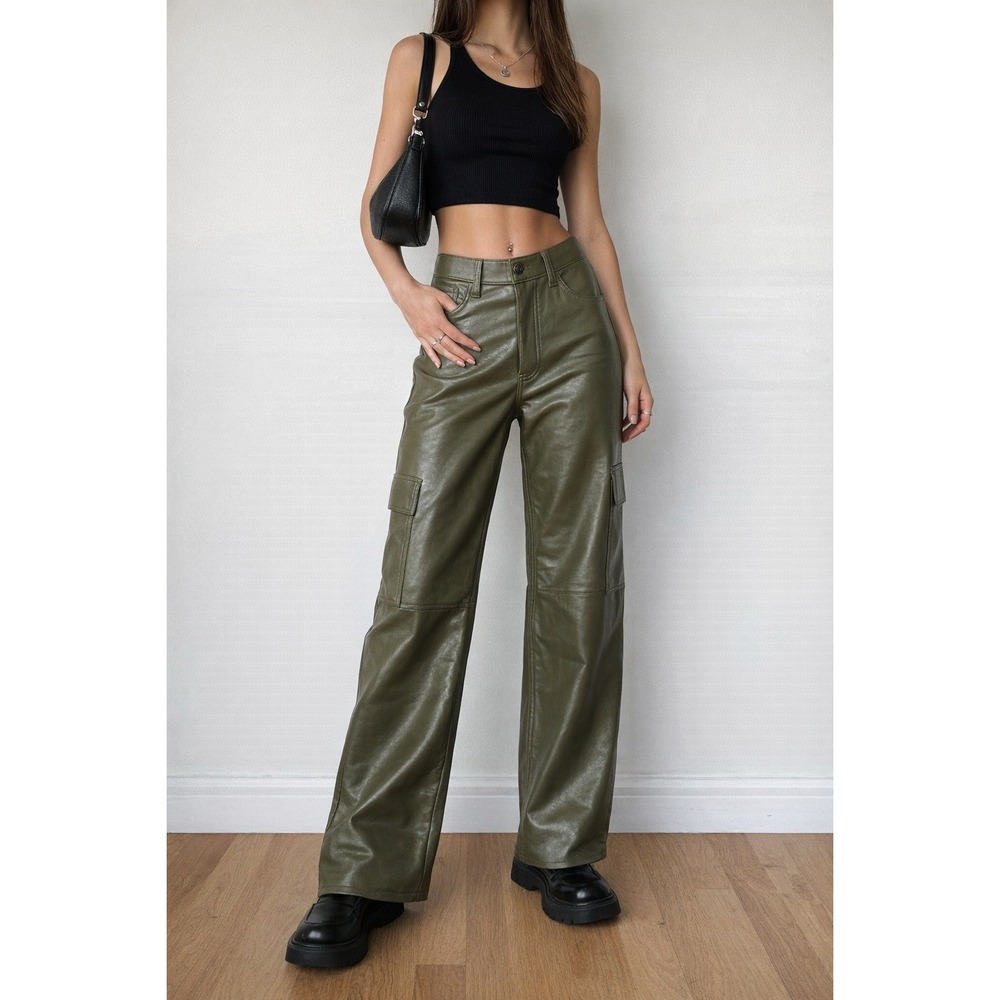 Abercrombie & Fitch 90s Relaxed High Rise Vegan Leather Cargo Pants Olive Sz 4L